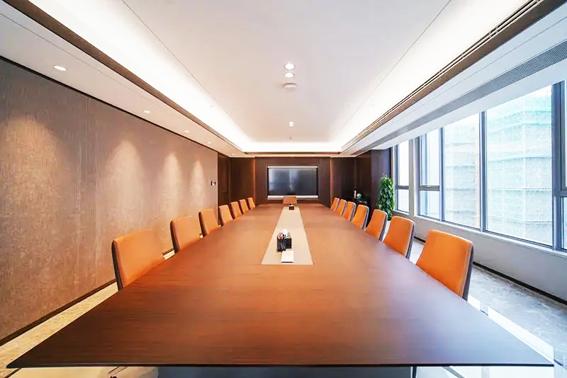 集(ji)糰(tuan)企業(ye)辦(ban)公傢(jia)具工(gong)程(cheng)案例之(zhi)會(hui)議(yi)空(kong)間(jian)