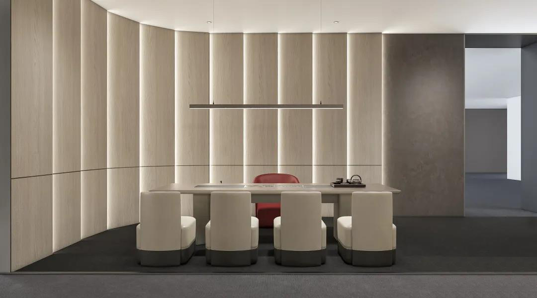 辦公(gong)傢(jia)具展(zhan)廳(ting)裏(li)的茶檯(tai)