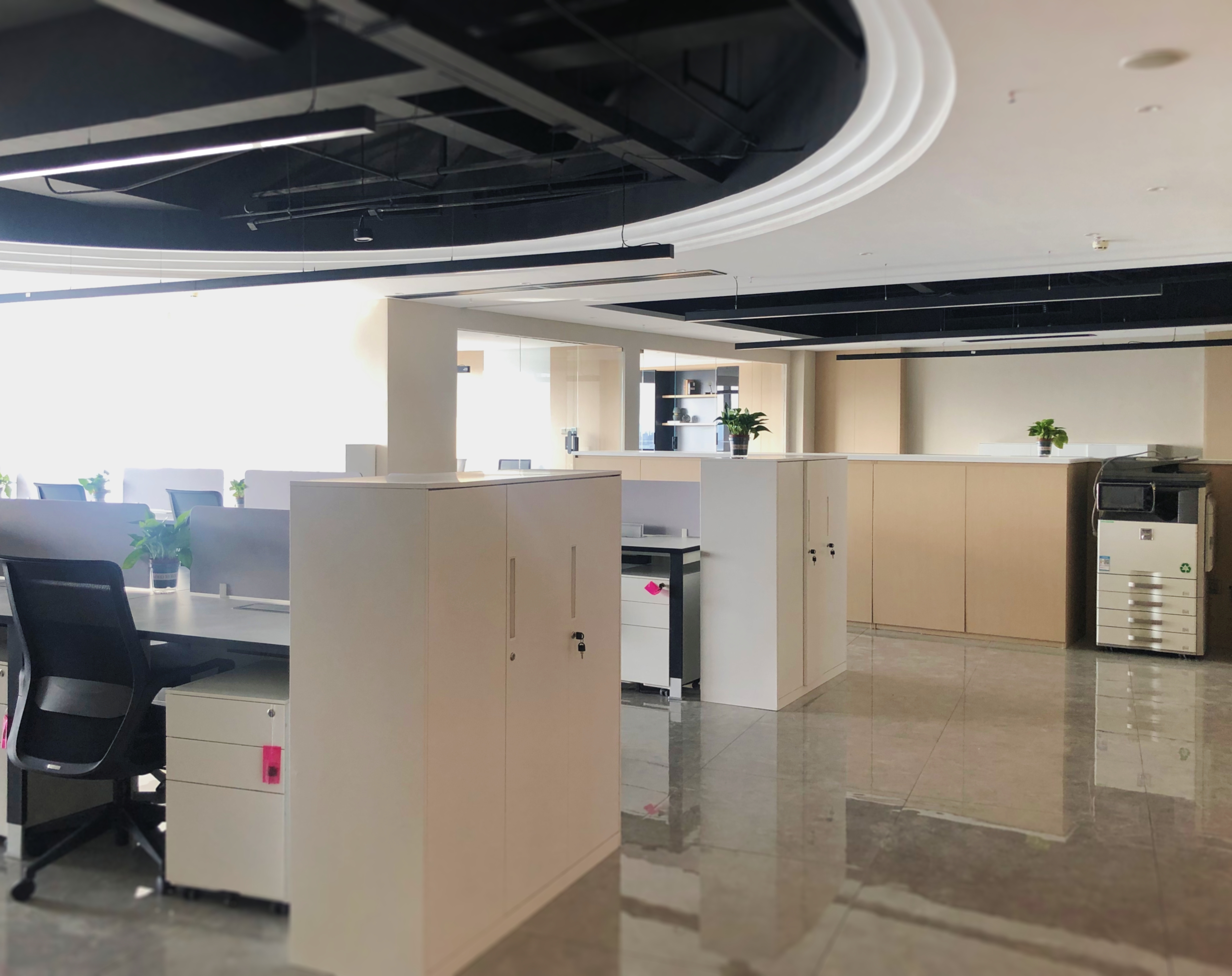 傢具公司辦公(gong)傢(jia)具配(pei)套案例之文(wen)件櫃